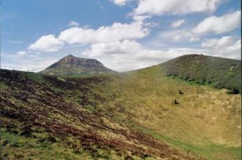 Auvergne :  des lacs, des Volcans