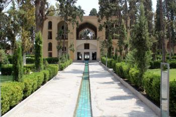 Palais, mosquées et temples d'Iran