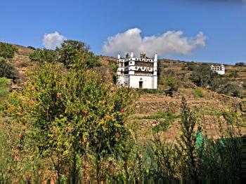 Les Cyclades : Andros et Tinos.