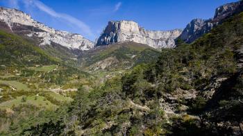 Mont Aiguille et trésors du Diois